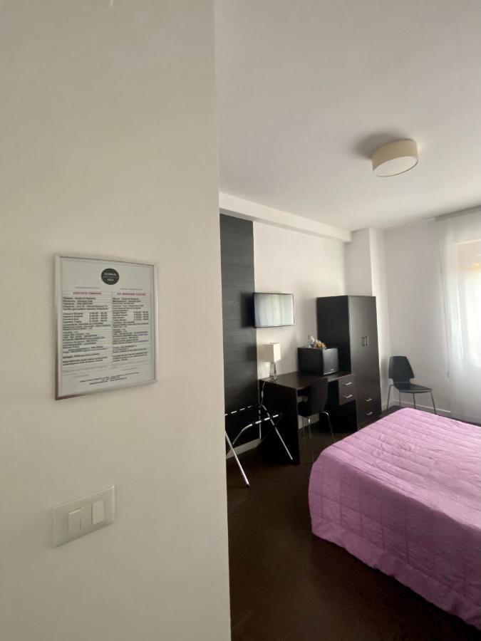 Domus Corso Umberto 18 B&B Pescara Exteriör bild