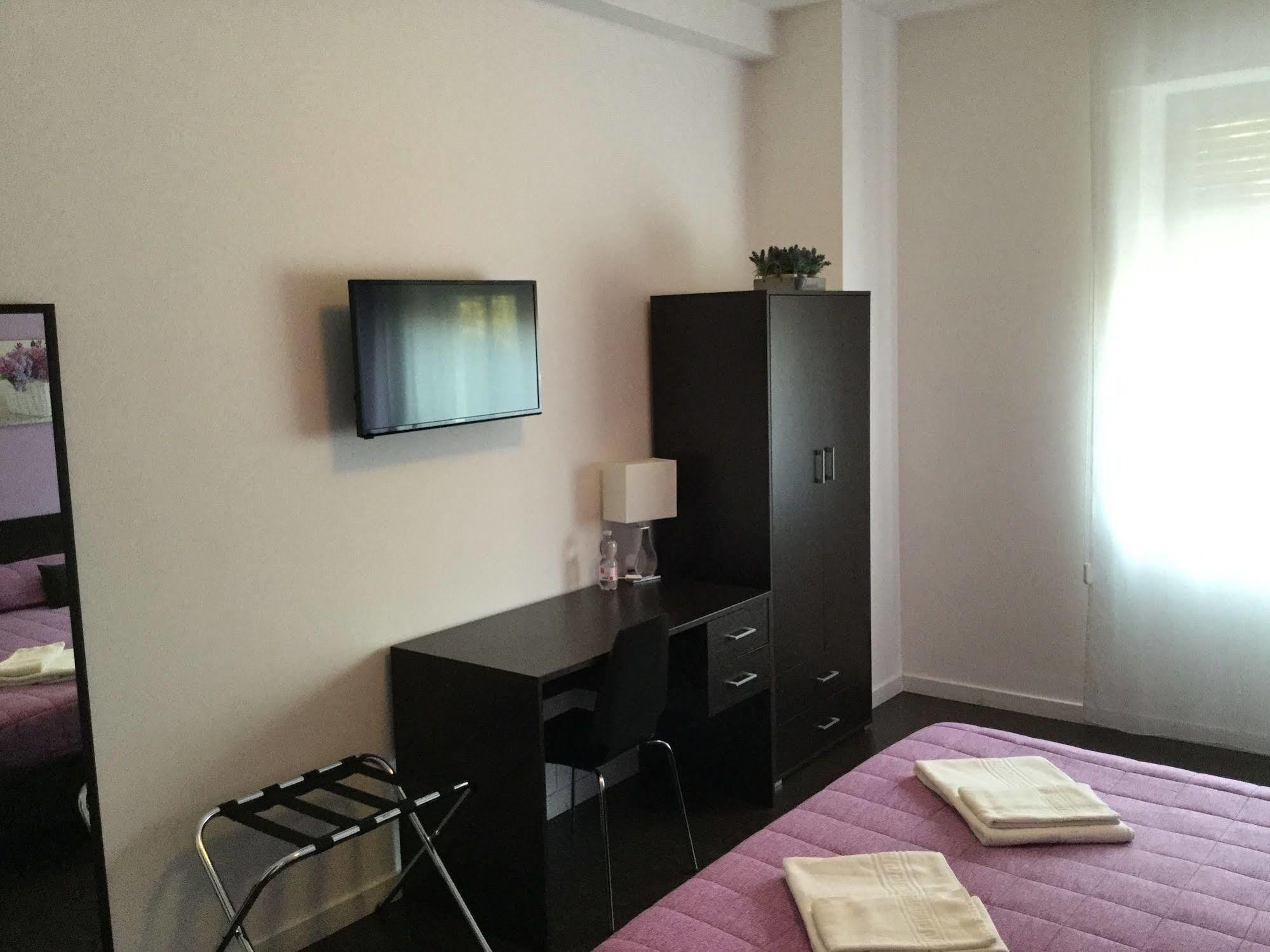 Domus Corso Umberto 18 B&B Pescara Exteriör bild